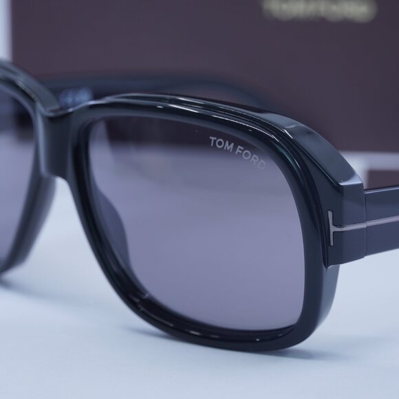 Tom Ford Lyle FT0837-N 01C Square Sunglasses - Black/Grey main image 7